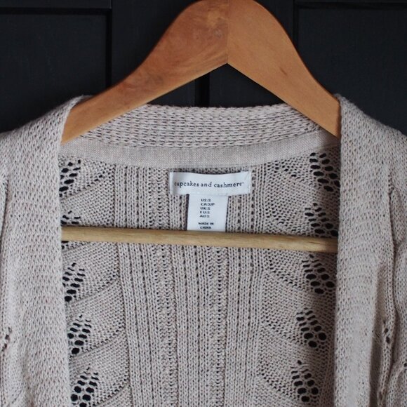 cupcakes and cashmere | Long Sleeve Cable Knit Open Cardigan - Picture 2 of 3